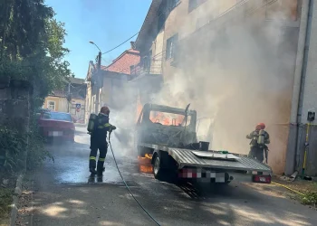 autoutilitară