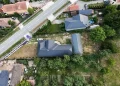 (P) Casă proaspăt renovată, la doar 5 km de Dej, scoasă la vânzare. Living generos cu șemineu, 2 dormitoare și curte