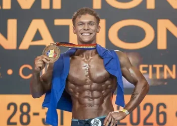 Culturistul Emanuel Mânzat va reprezenta România și Universitatea Cluj la competiția Mr. Universe din Elveția