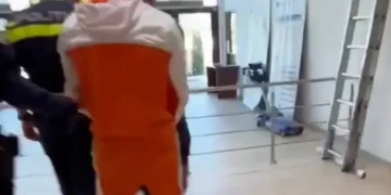 Scandal în Râșnov. O mașină de poliție ar fi fost distrusă