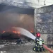 O hală de reciclare din Luduș a luat foc. A fost transmis un mesaj RO-ALERT