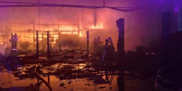 2 service-uri auto, o stație ITP și o spălătorie afectate de un incendiu azi-noapte în Brașov