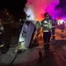 S-a izbit cu mașina de o casă în Sebeș. Autoturismul a luat foc imediat