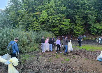 Jandarmii maramureșeni au participat  și ei la acțiuni de ecologizare în Baia Mare, Cavnic și Târgu Lăpuș