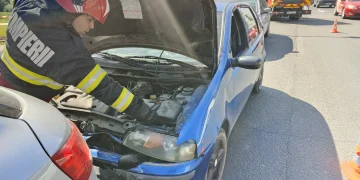 3 mașini implicate într-un accident în zona Carolina Mall, Alba Iulia