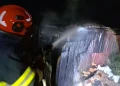 Incendiu la o bucătărie de vară din Iara. Focul a pornit de la coșul de fum