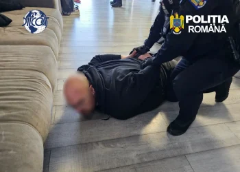 2 kg de cocaină aduse din Spania, tranzacționate în Florești pentru 67.000 de euro. 2 bărbați, arestați