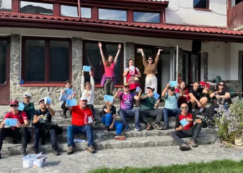 Tabără montană pentru copii cu autism la Moara de Pădure