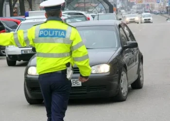 Dosar penal pentru un tânăr de 23 de ani din Bran. Prins la volan fără a deține permis de conducere