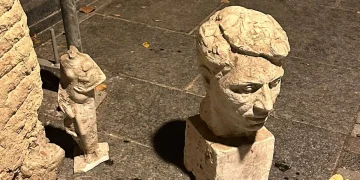 Furt dintr-o clădire a Bibliotecii Județene „Octavian Goga” Cluj. 2 bărbați prinși de jandarmi
