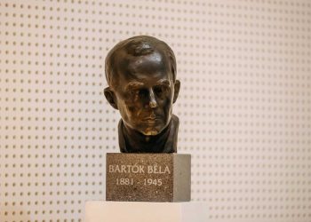 Négy estén át a zongora kerül középpontba Sepsiszentgyörgyön
