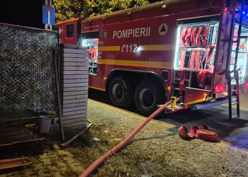 Incendiu la o pensiune din Alba Iulia. 4 persoane s-au autoevacuat