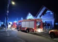 FOTO Tragedie la Tălmaciu. Doi copii de 2 și 4 ani au murit în urma unui incendiu