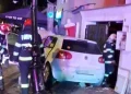 Accident la Zărnești provocat de un șofer începător. Pagube uriașe și un pasager spitalizat